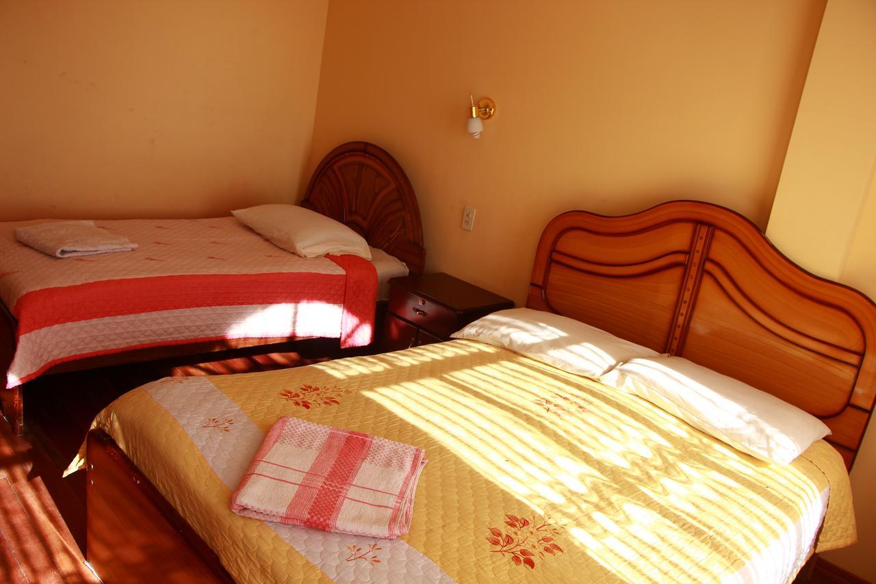 Hostal Las Balsas Copacabana  Extérieur photo